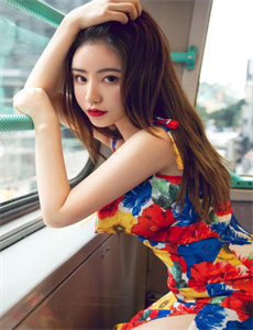 艳女图-樱花草在线观看完整版高清